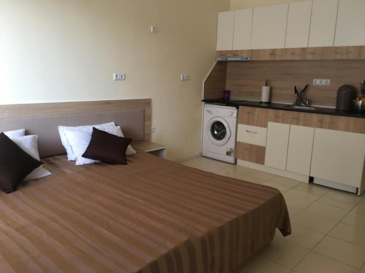Apart Hotel Salt Lake Pomorie Exterior photo